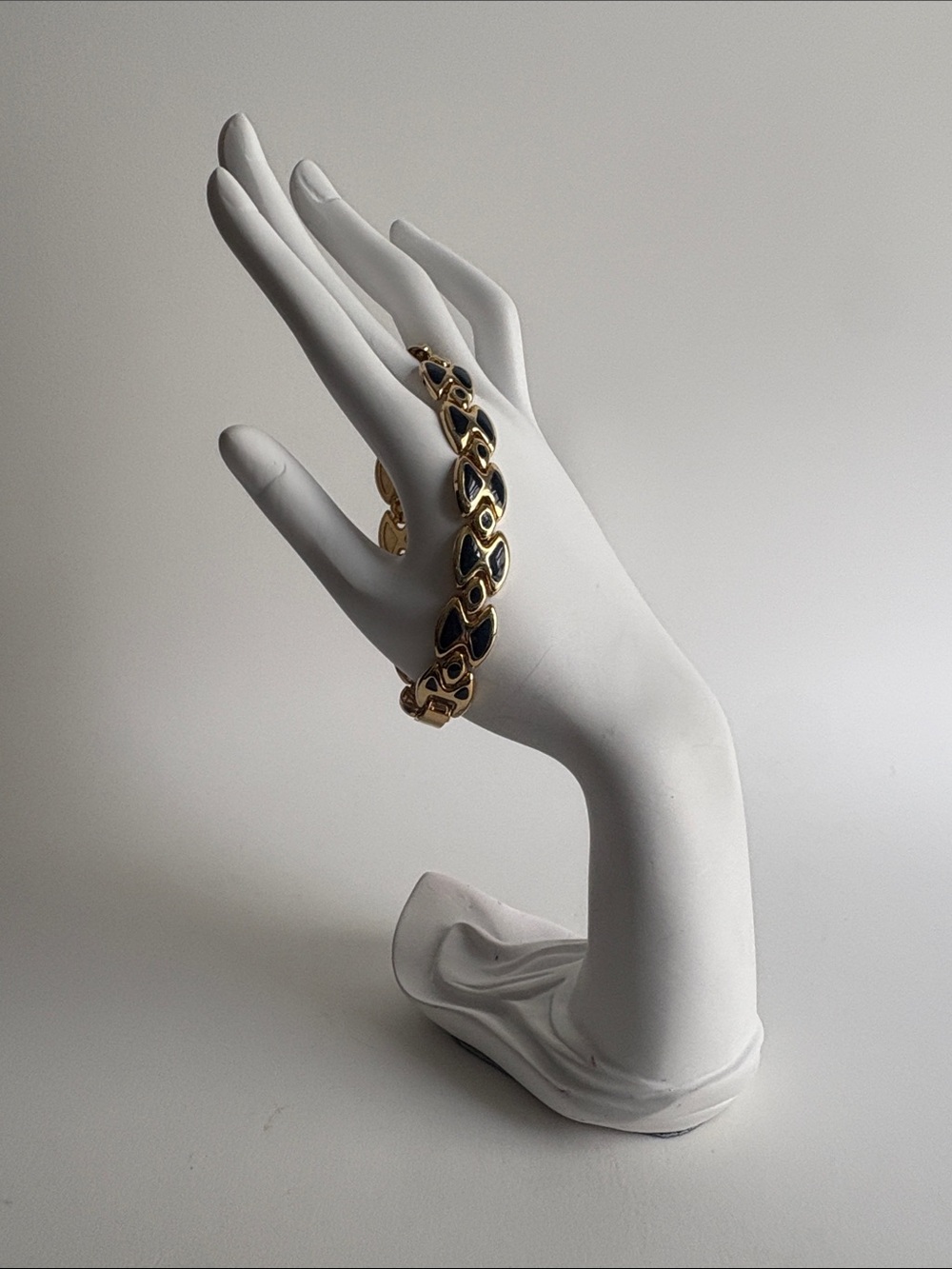Gold Black Enamel Link Bracelet Elegant Women Jewelry